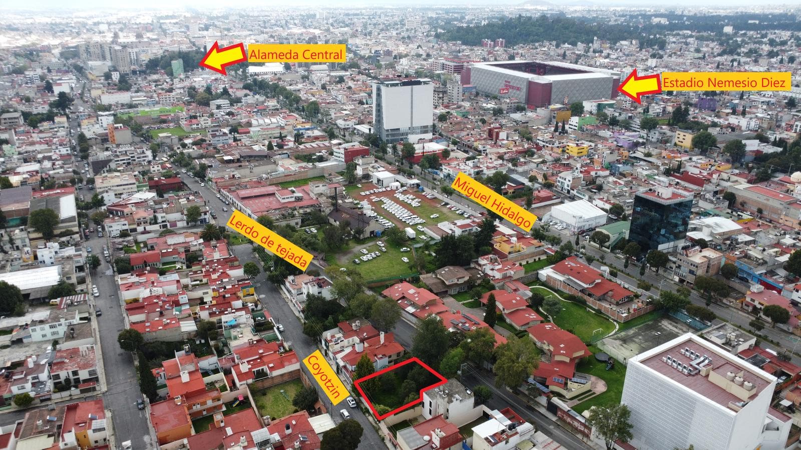 LAND FOR SALE IN DOWNTOWN TOLUCA WITH TWO STREET FRONTS