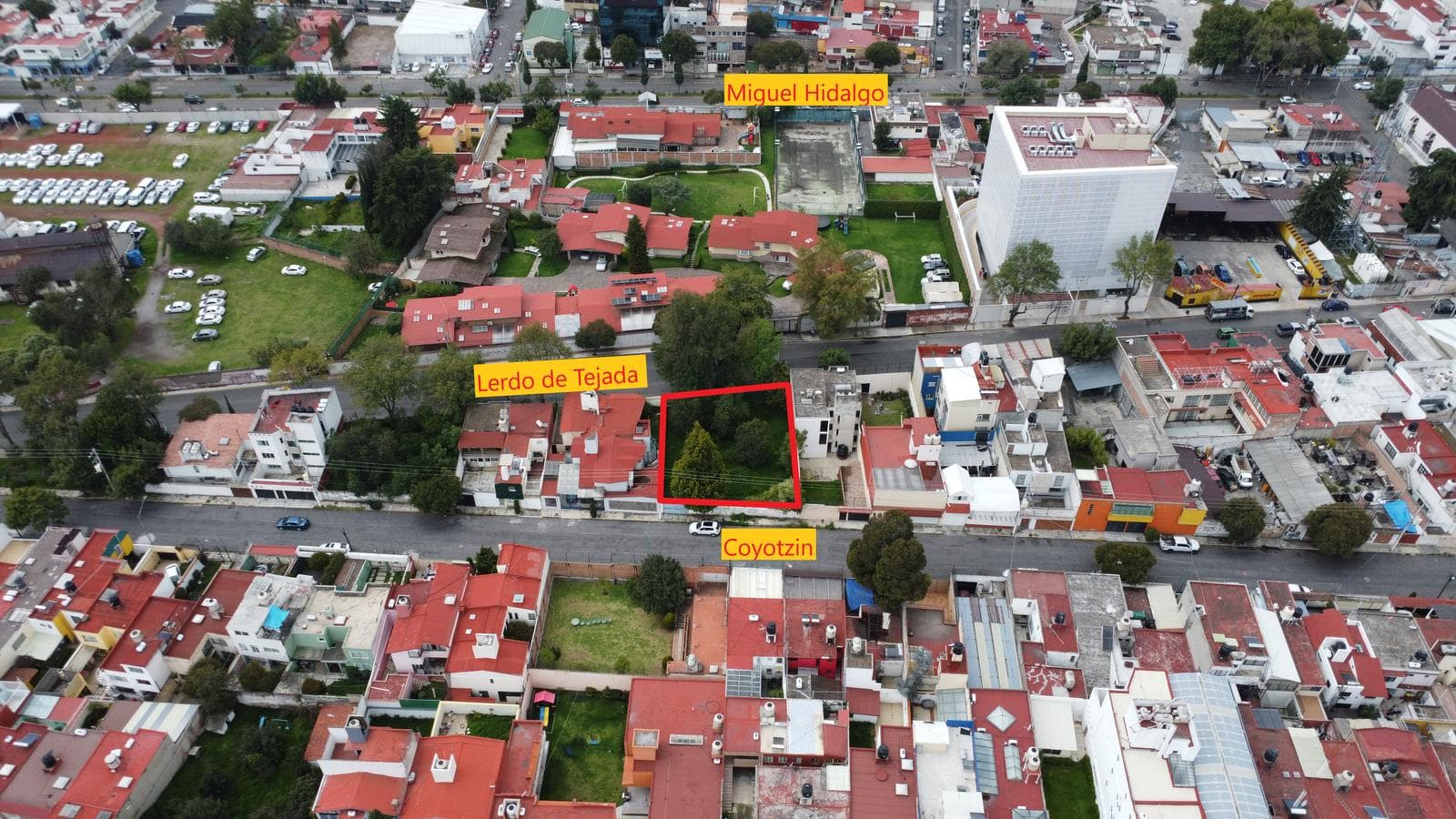 LAND FOR SALE IN DOWNTOWN TOLUCA WITH TWO STREET FRONTS
