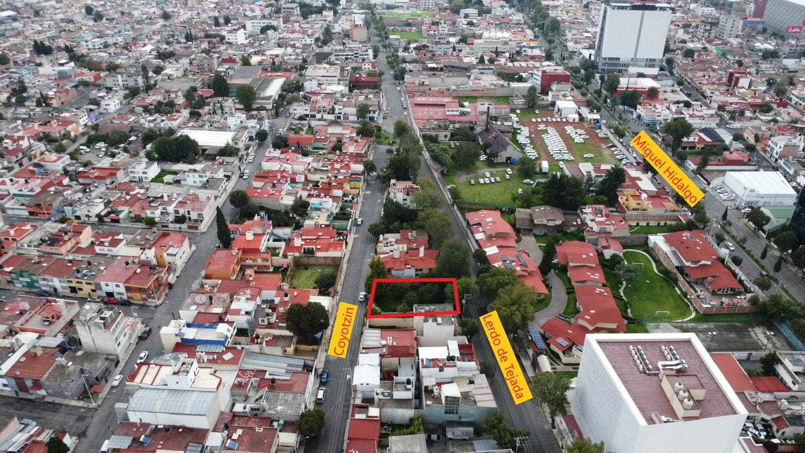 LAND FOR SALE IN DOWNTOWN TOLUCA WITH TWO STREET FRONTS