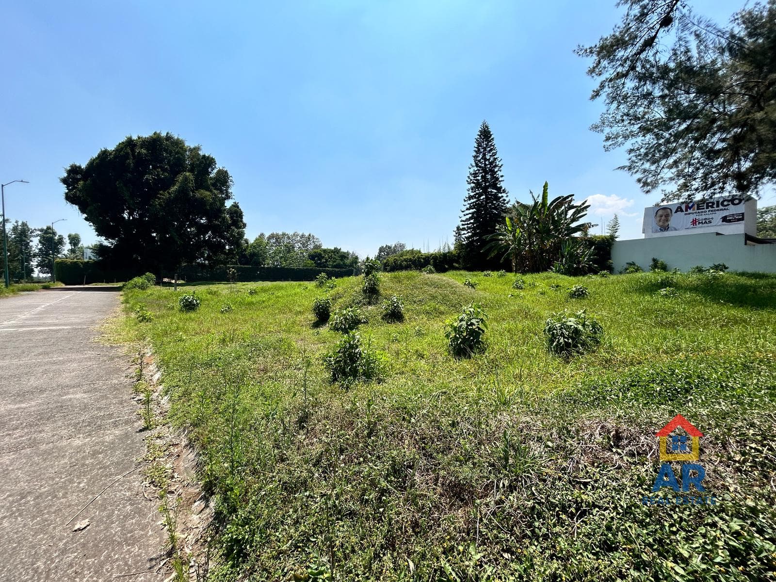 Land in Manantiales