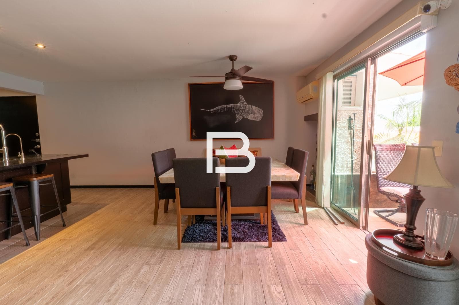 Country-Style Penthouse for Sale