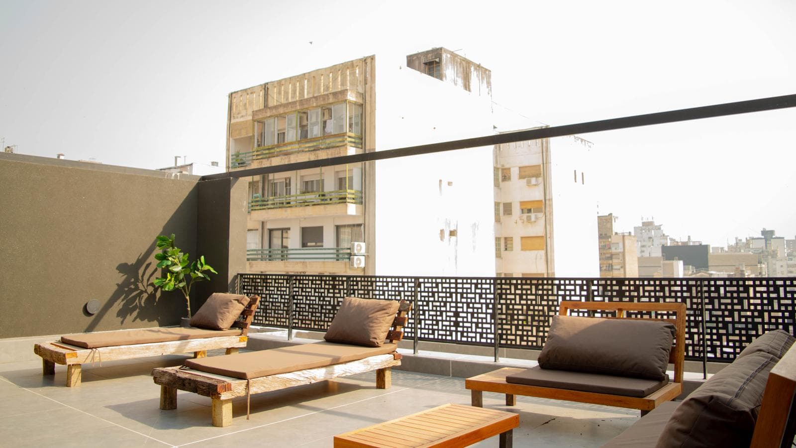 For Sale/Direct Mortgage: One-Bedroom Apartment with Amenities. Downtown