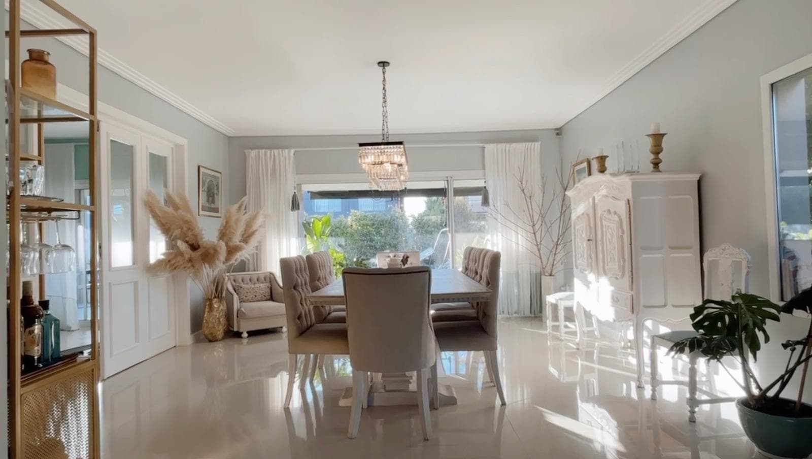 Impeccable 4-Bedroom House for Sale with Family House and Outbuilding in Nordelta, Tipas Neighborhood