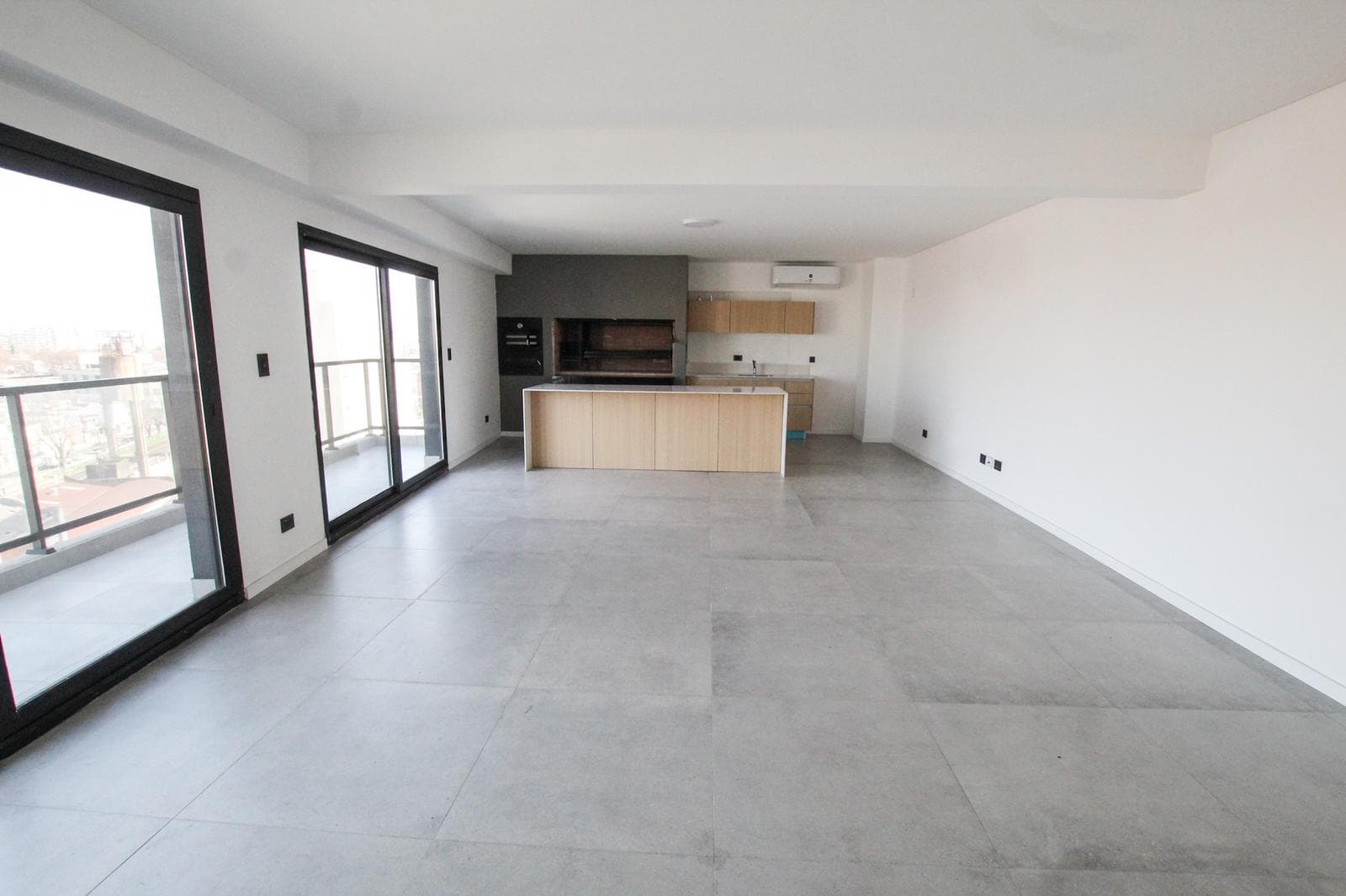 Studio Apartment for Sale in Agronomía, Very Bright!!! Amenities