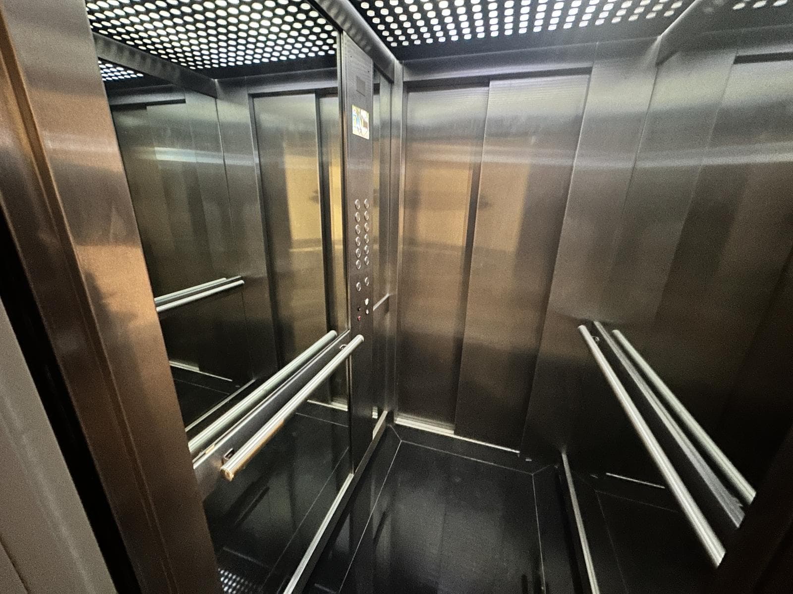 Studio Apartment for Sale in Agronomía, Very Bright!!! Amenities
