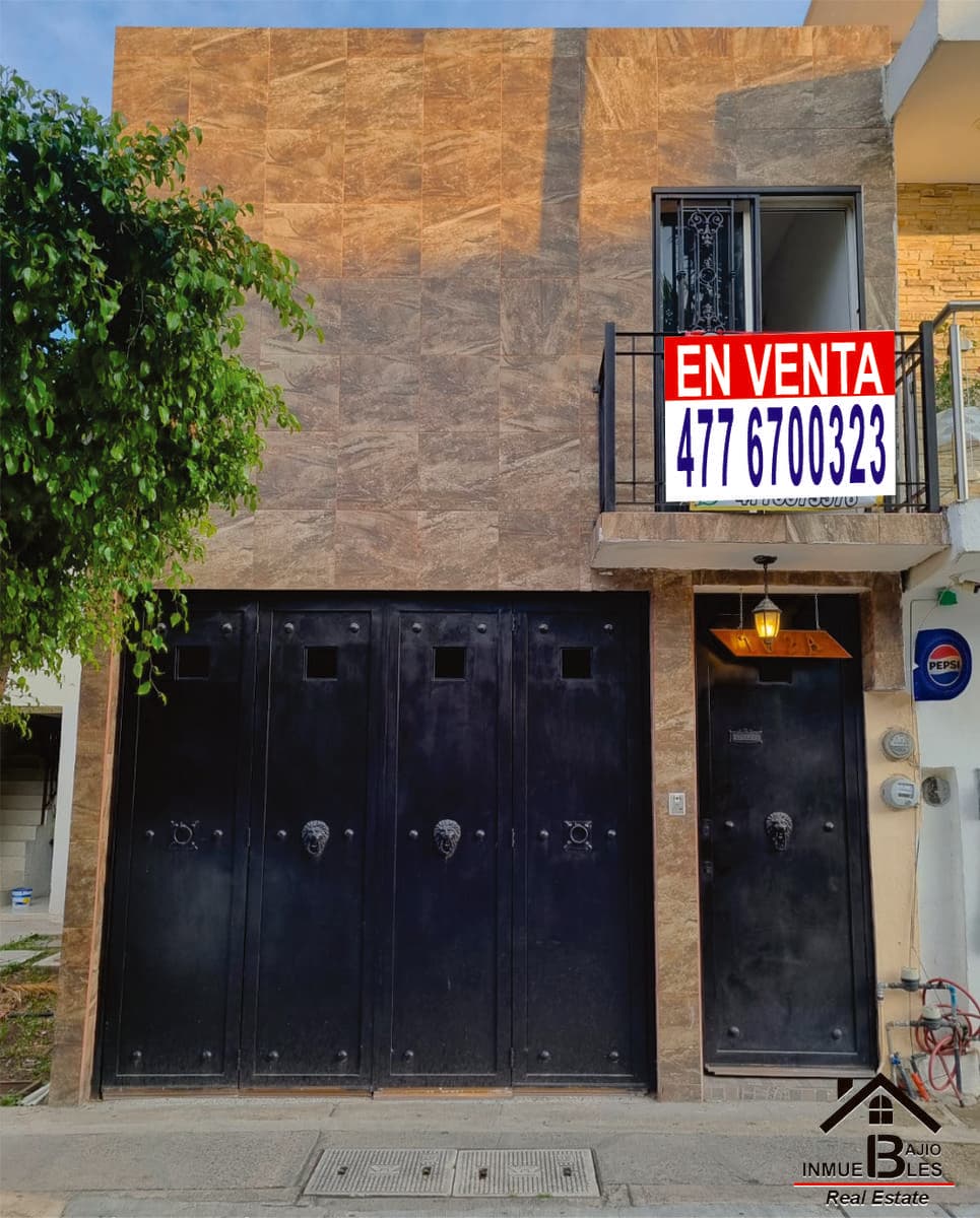 Casa En La Condesa con 3 recámaras, una en Planta Baja