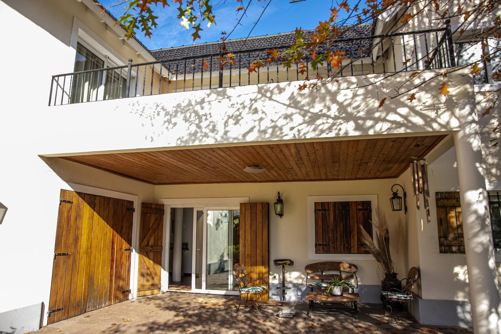 Country House for Sale in Las Retamas, Abierto Acacias Blancas Neighborhood, with Pool; Eligible for Mortgage Financing