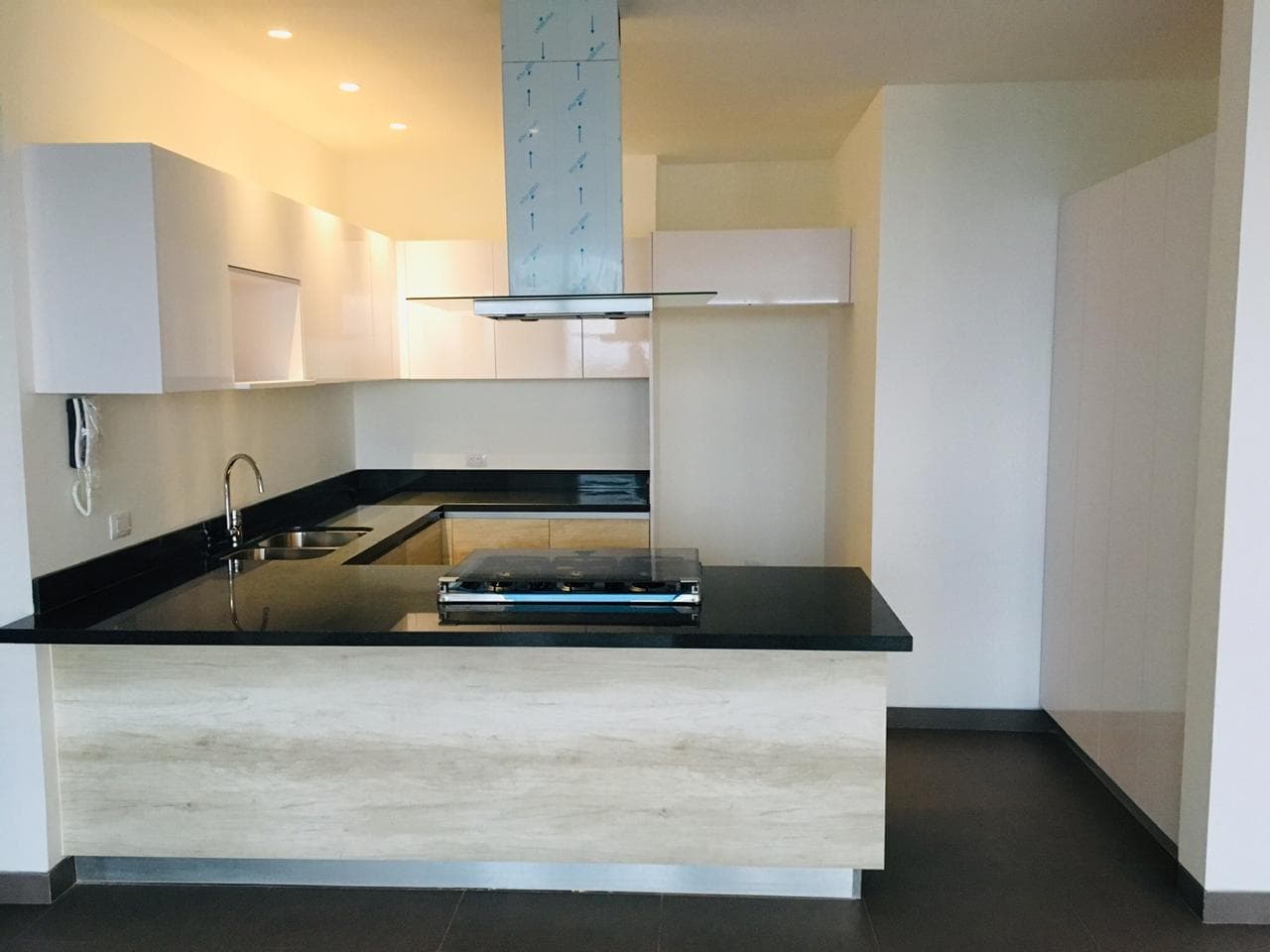 Departamento amplio en Aqua Residencial / Spacious apartment in Aqua Residential