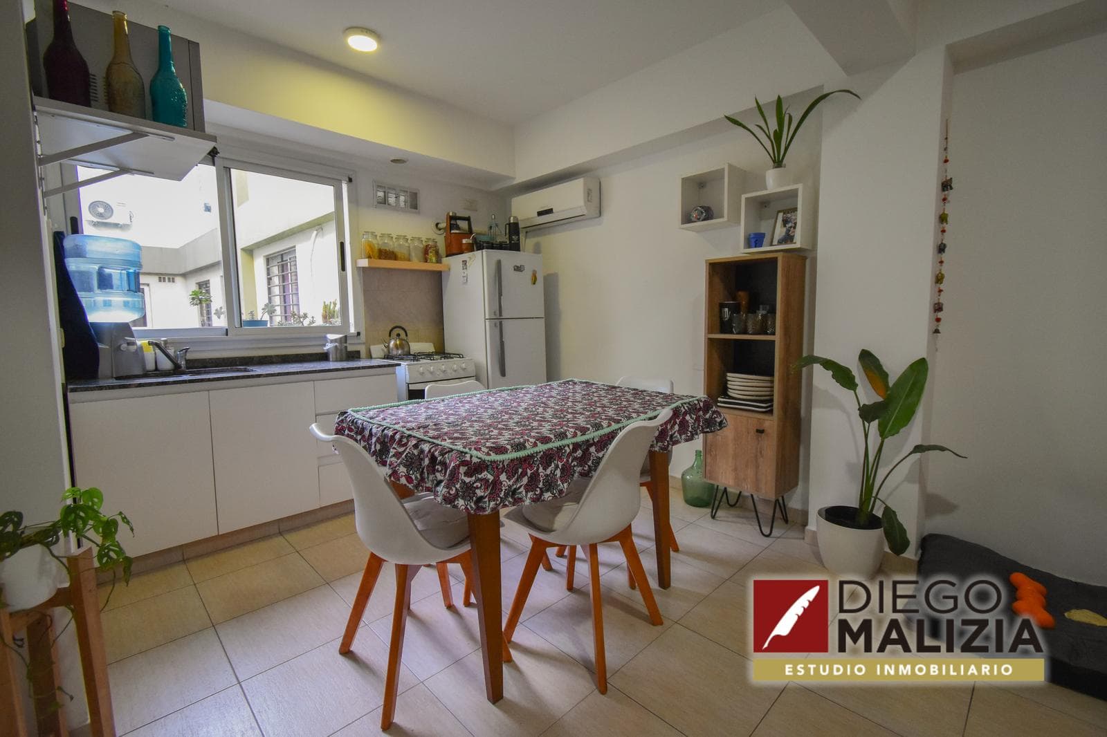 2-room apartment for sale in Banfield with a garage and private terrace