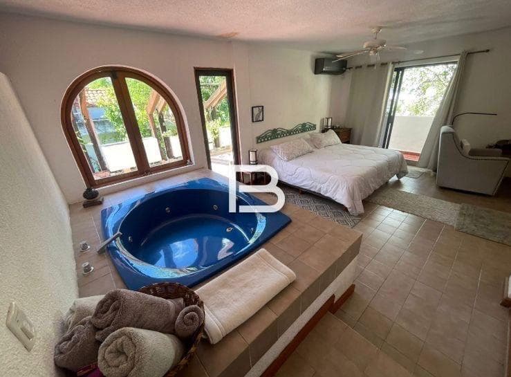 House for Sale on Bonampak Avenue in Cancún