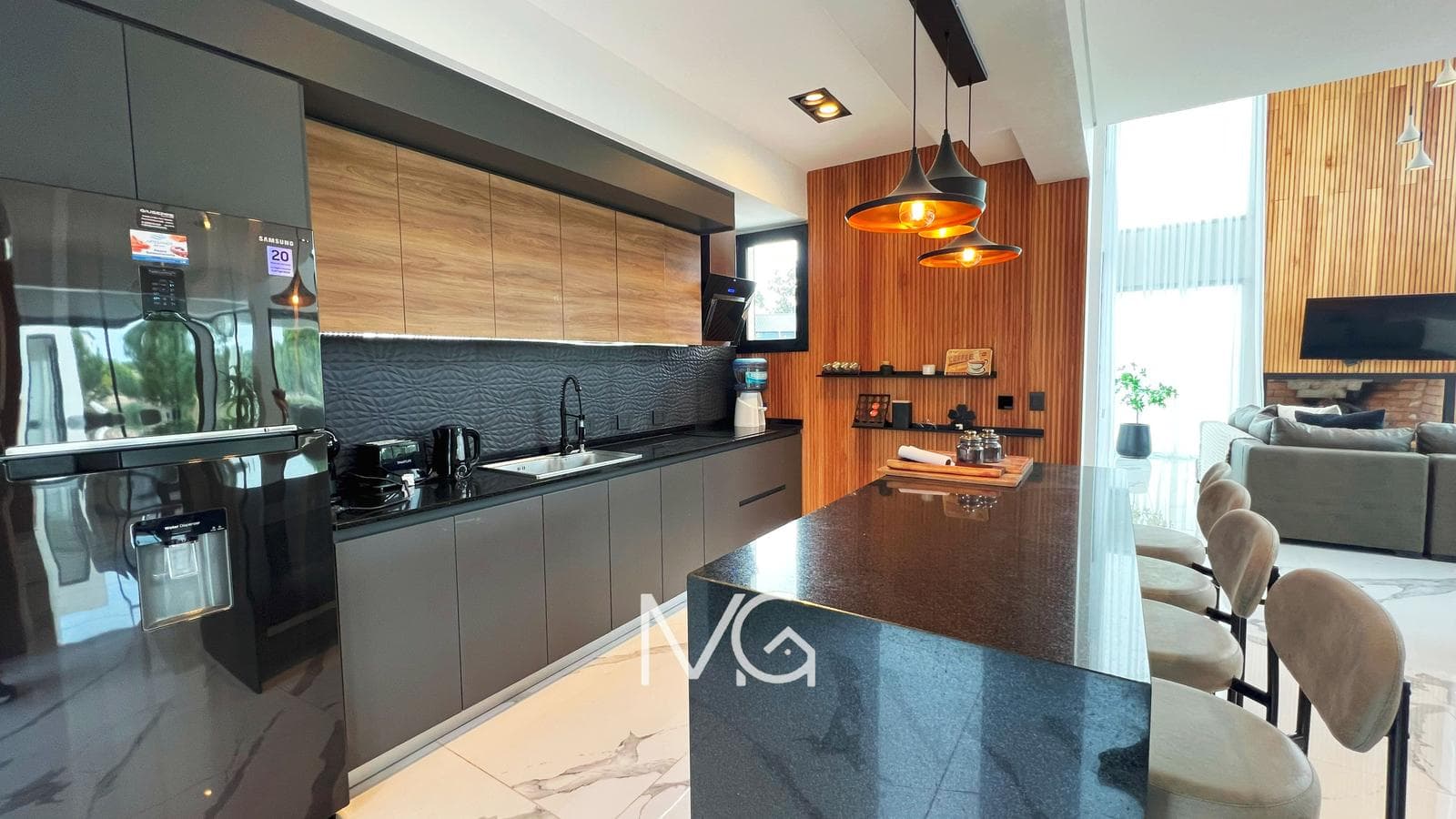8-room house for sale in Senderos Costa Esmeralda