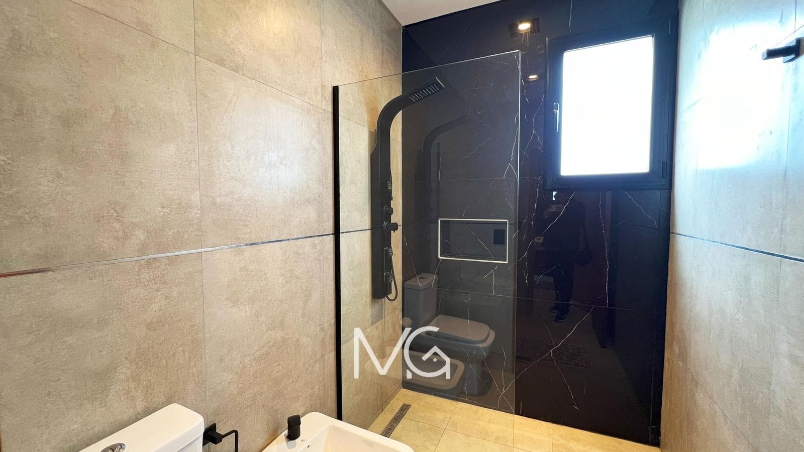 8-room house for sale in Senderos Costa Esmeralda