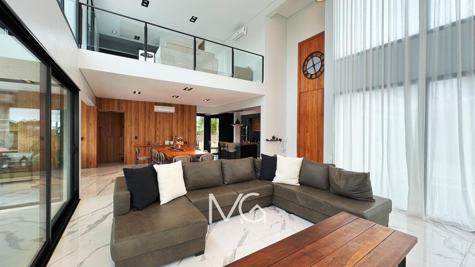 8-room house for sale in Senderos Costa Esmeralda