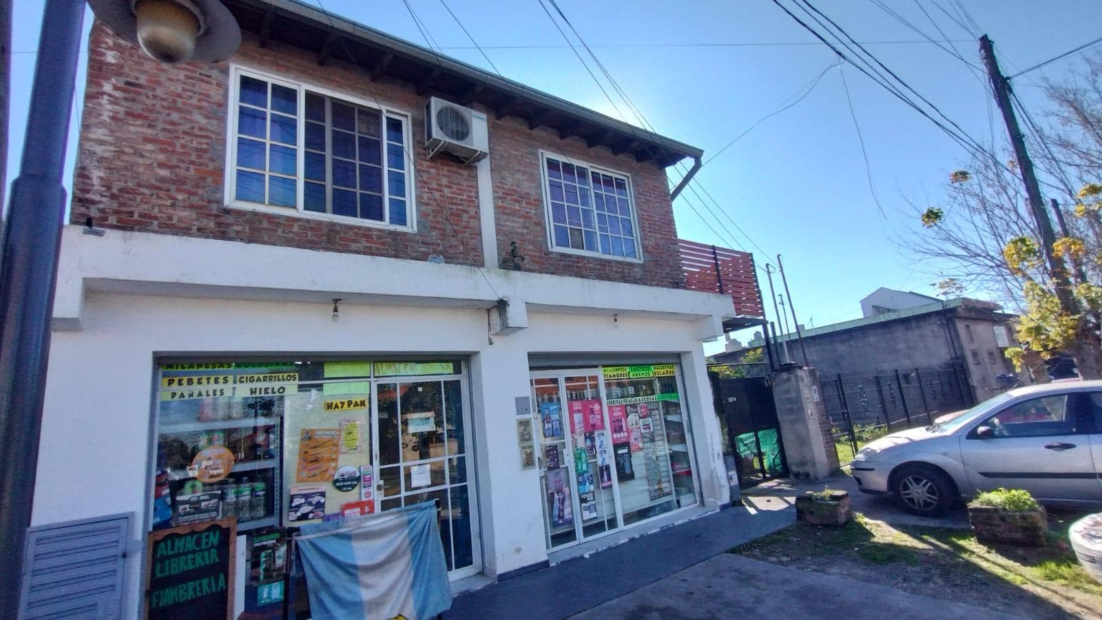 Properties with 3 Units.