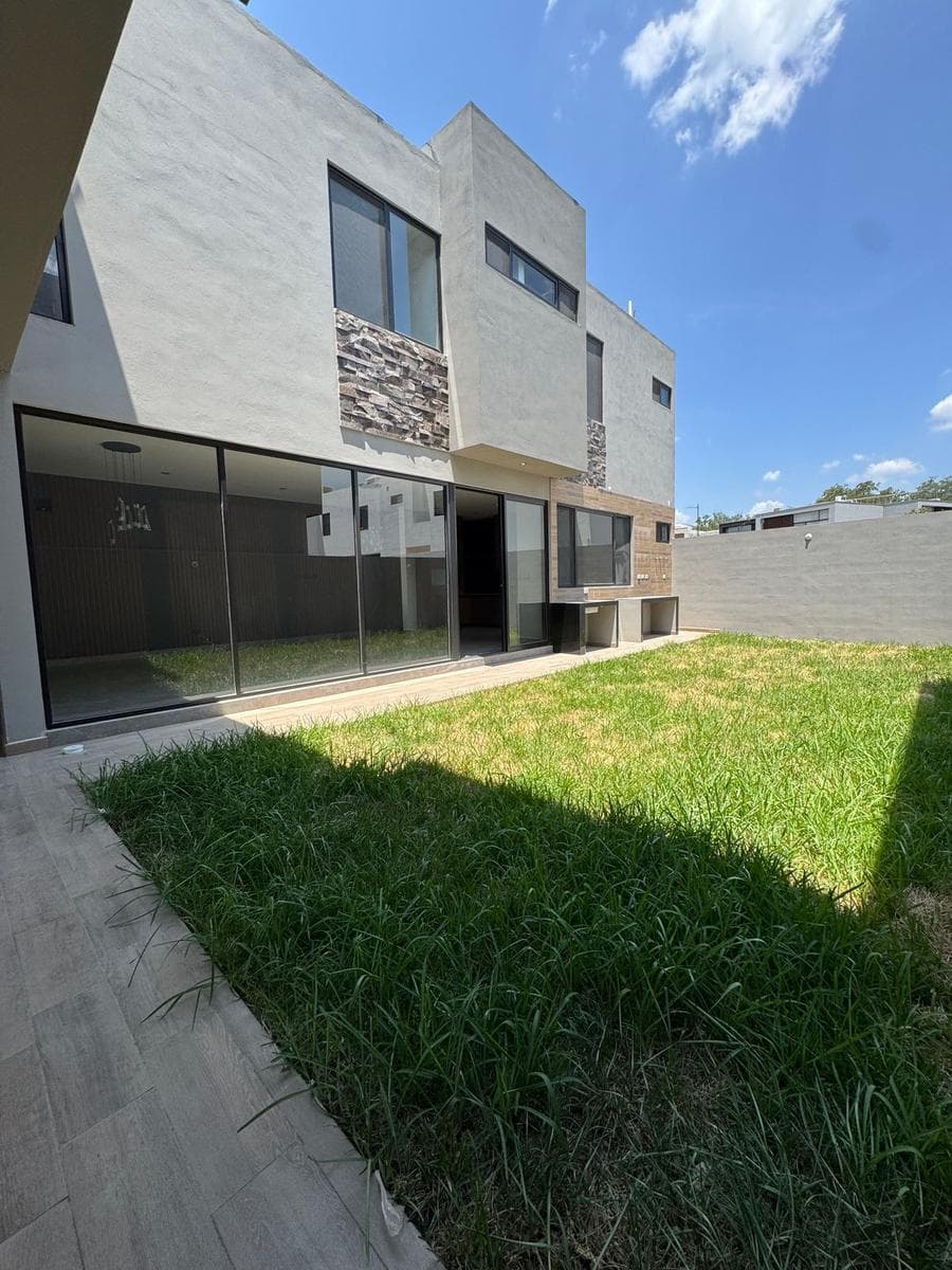 HOUSE FOR SALE IN ALTARES RESIDENCIAL, SANTIAGO, N.L.
