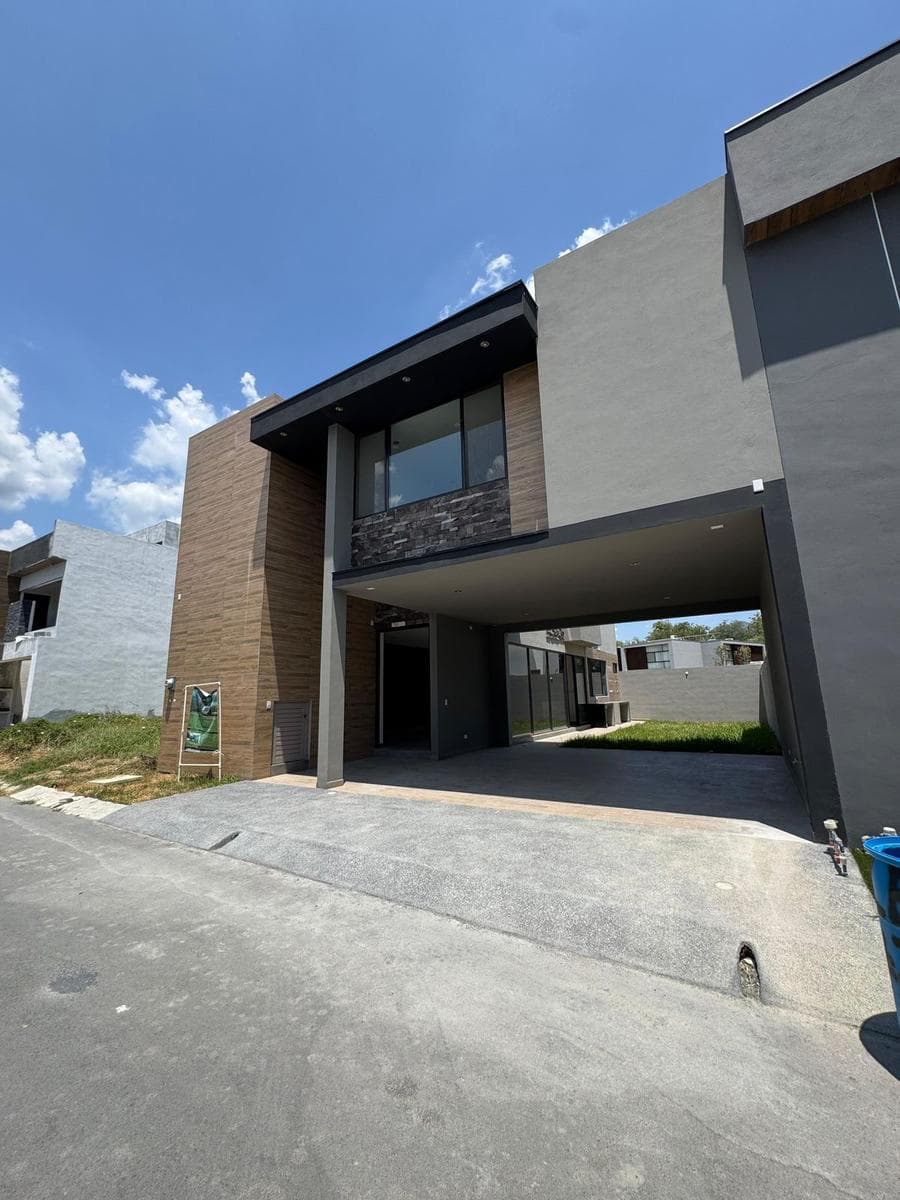 HOUSE FOR SALE IN ALTARES RESIDENCIAL, SANTIAGO, N.L.