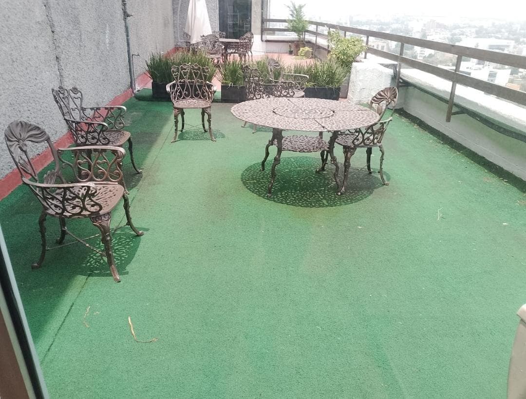 Office with a terrace in Condesa