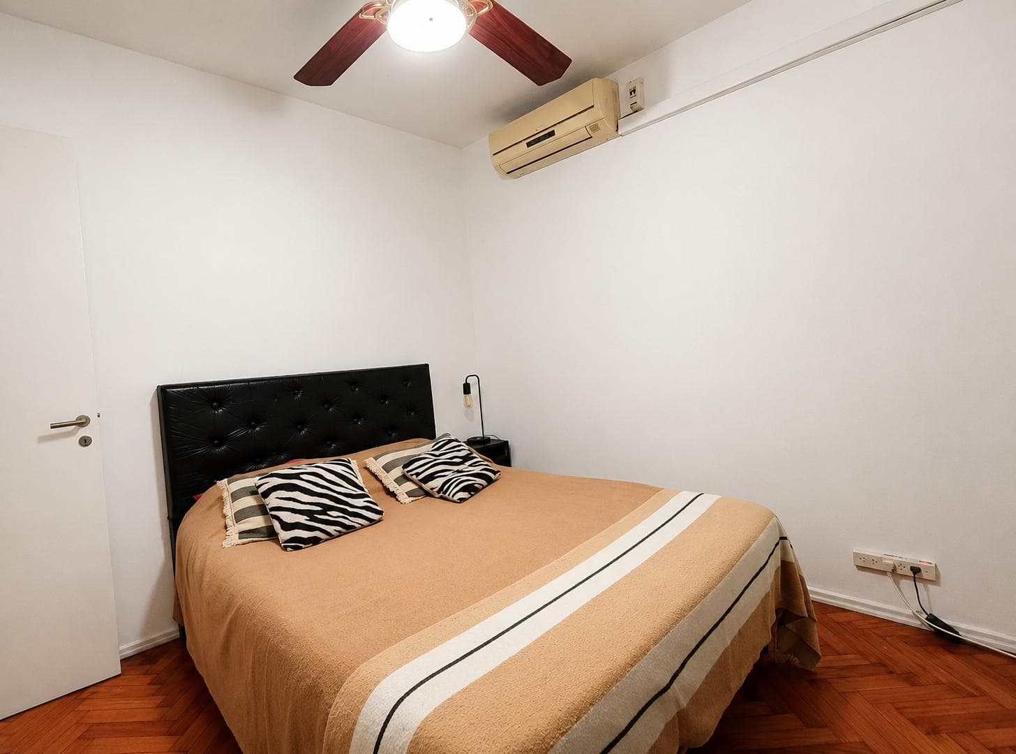 2-ROOM APARTMENT FOR SALE - LOW MAINTENANCE FEES - SUITABLE FOR PROFESSIONAL USE - BARRIO NORTE - PALERMO
