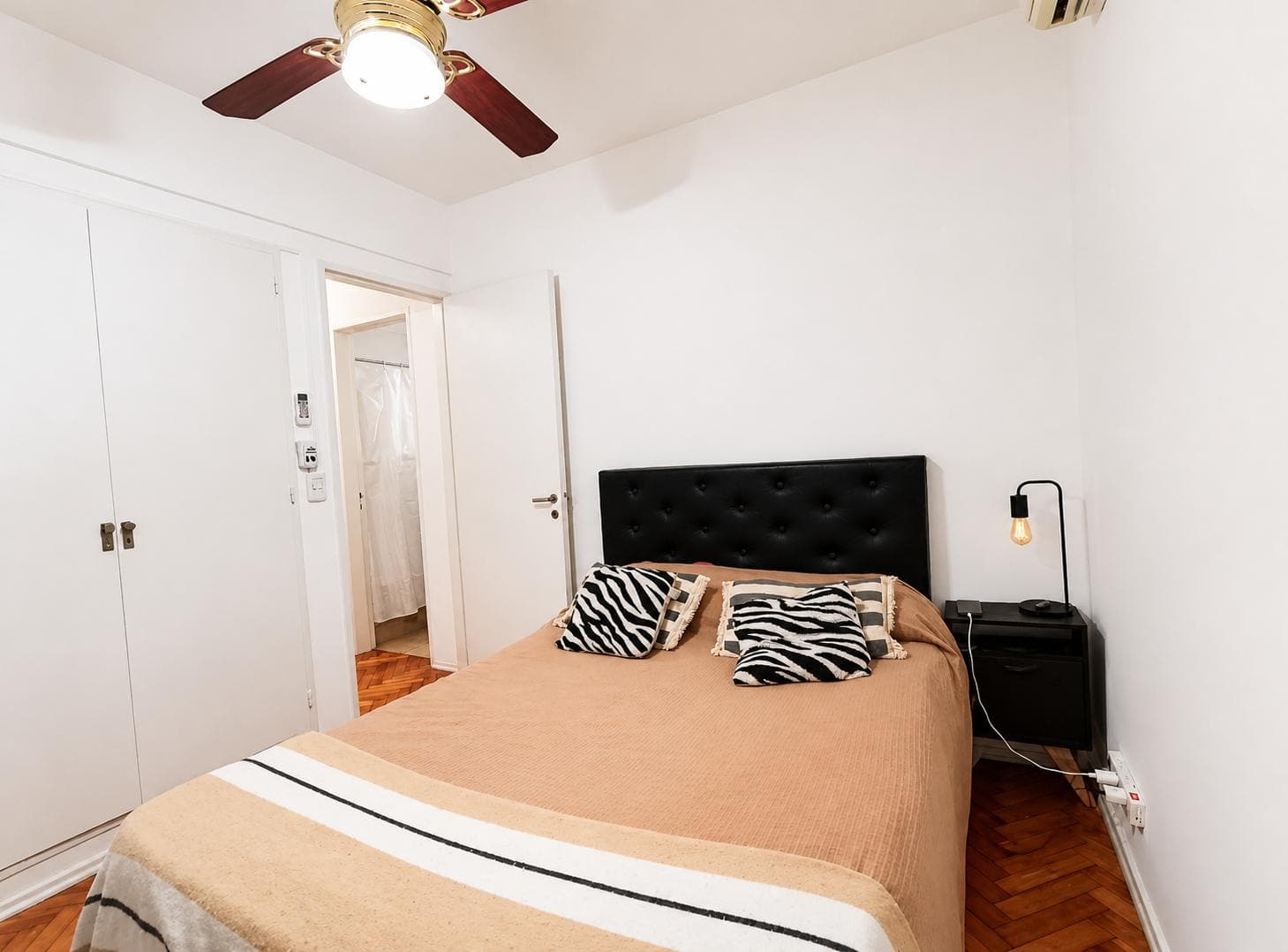 2-ROOM APARTMENT FOR SALE - LOW MAINTENANCE FEES - SUITABLE FOR PROFESSIONAL USE - BARRIO NORTE - PALERMO