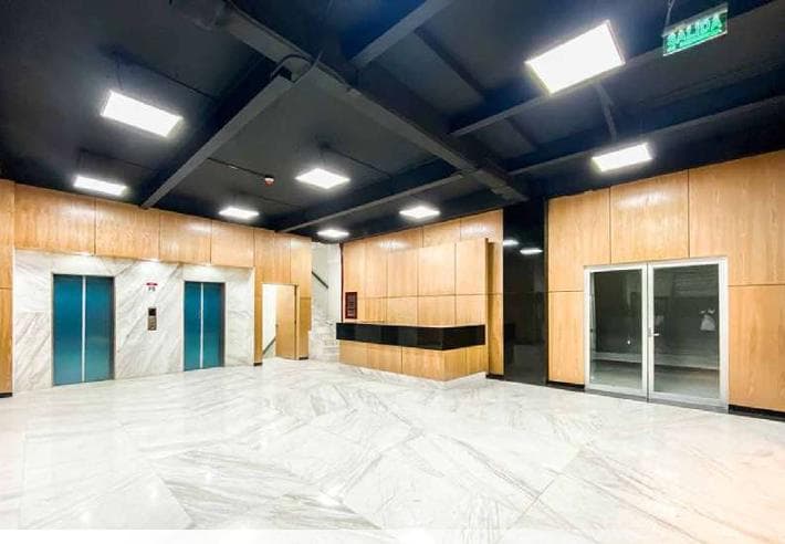 Office on the Peripheral Ring Road