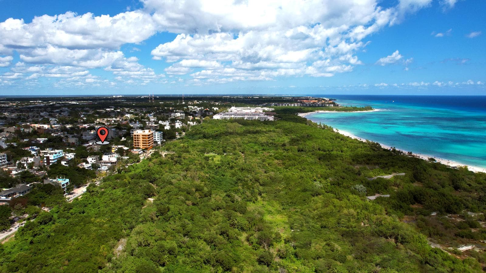 LAND JUST A FEW STEPS FROM THE BEACH IN PLAYA DEL CARMEN