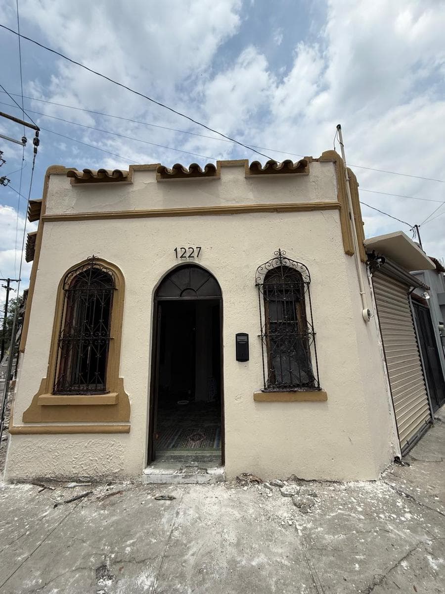 House for Sale in Colonia Industrial, Monterrey, Nuevo León