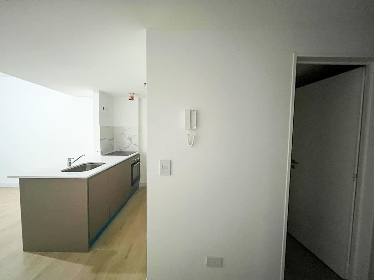 Three-room apartment in Almagro