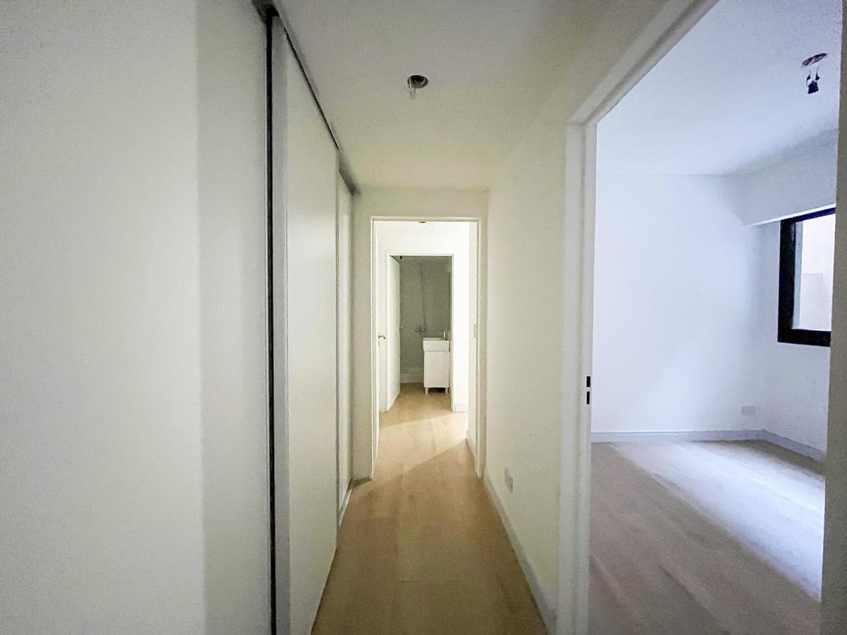 Three-room apartment in Almagro