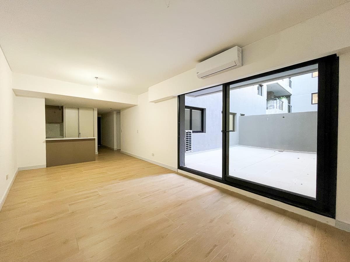 Three-room apartment in Almagro
