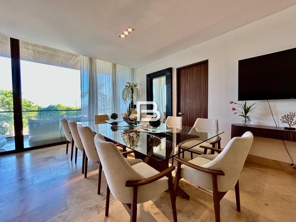 Puerto Cancún Apartment for Rent