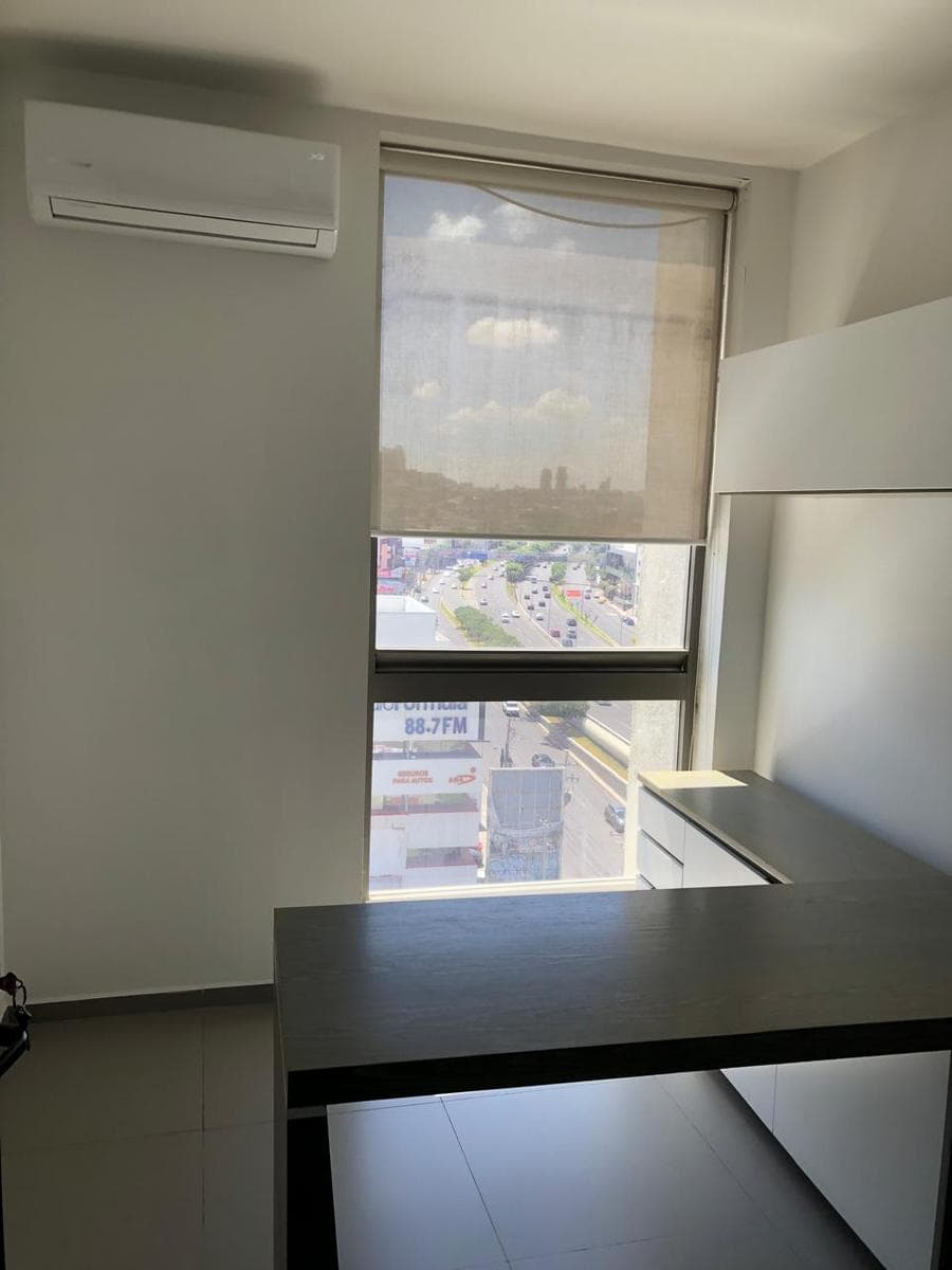 SEMI-FURNISHED office for rent on Prolongación Corregidora Norte, Arboledas, Querétaro.
