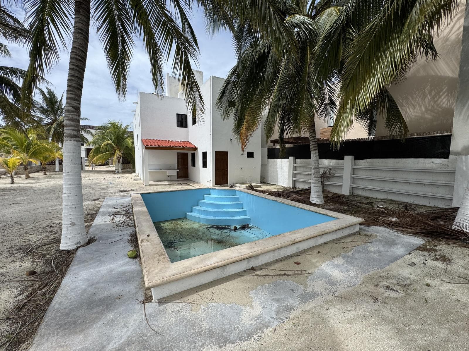 House for Sale in San Benito Beach, Yucatán