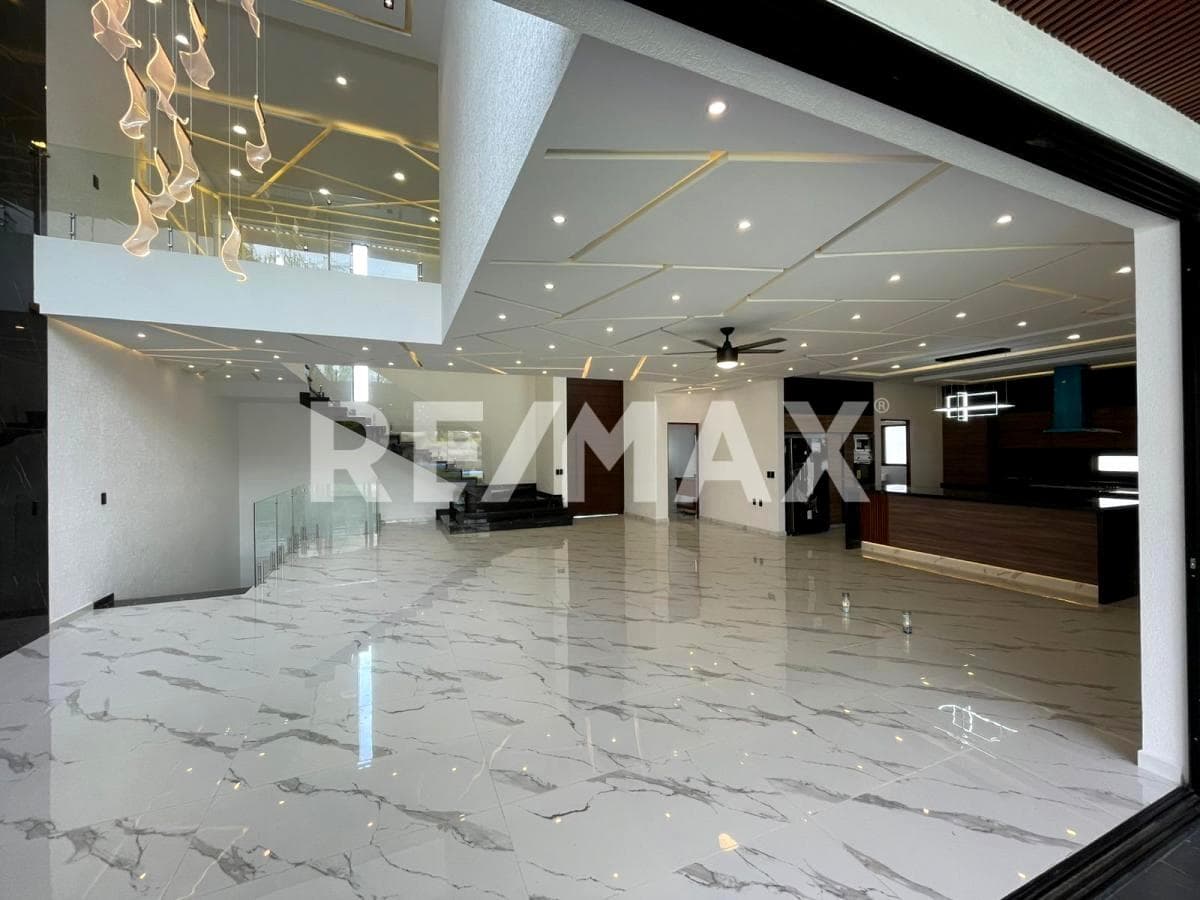 House for Sale in Morelos, Lomas de Cocoyoc