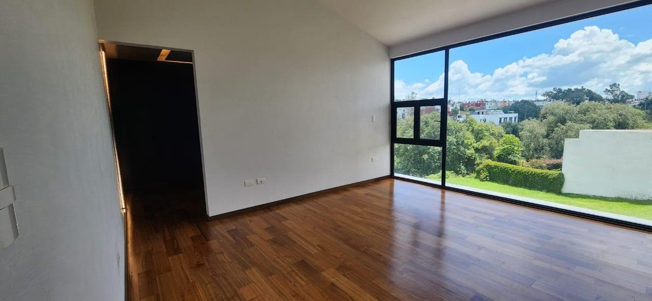 HOUSE FOR SALE IN AN EXCLUSIVE NEIGHBORHOOD; NEW HOME AT LA VISTA COUNTRY CLUB, PUEBLA