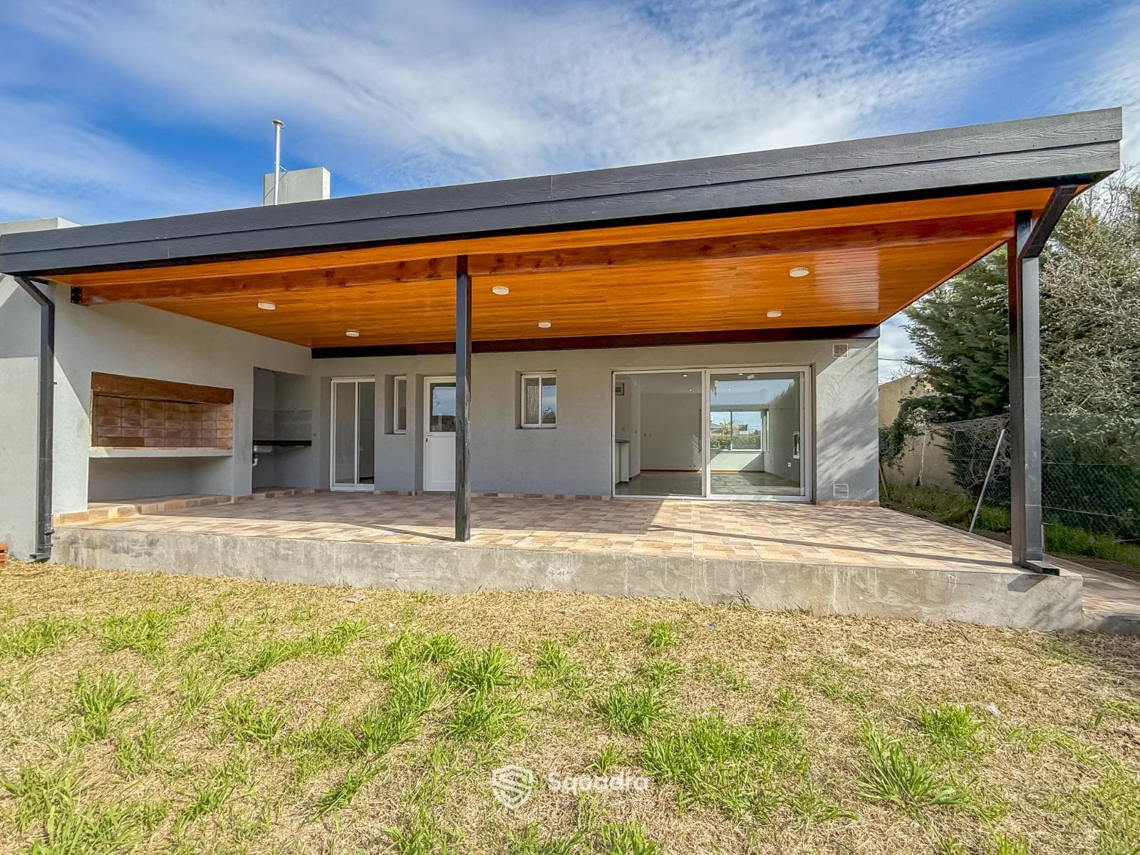 FOR SALE | TRADE - 2-Bedroom House with Multi-Purpose Room and Porch - Tierra de Sueños 2, Roldán.