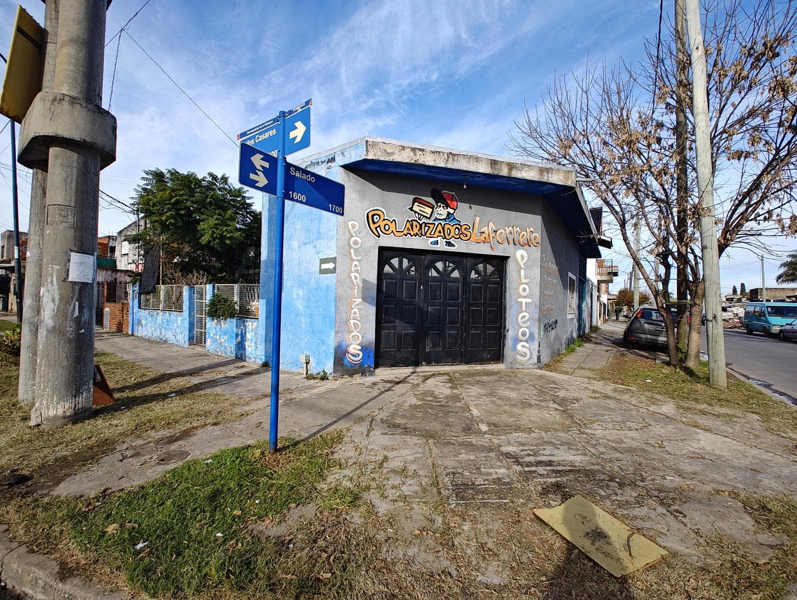 House with Commercial Space and Apartment for Sale in G. Laferrere