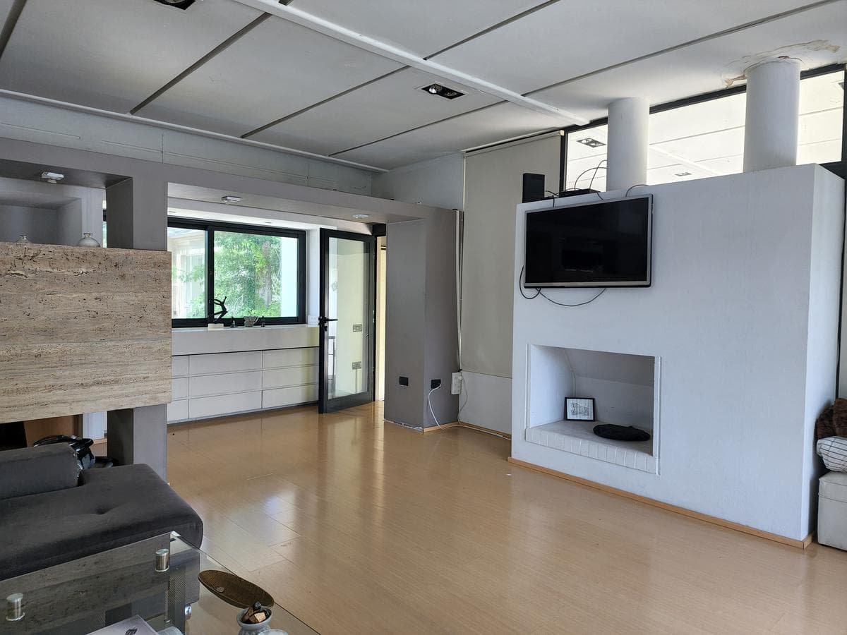 HOUSE FOR SALE 5 ROOMS WITH POOL - El Molino Neighborhood - Abril - ASK ABOUT PAYMENT OPTIONS
