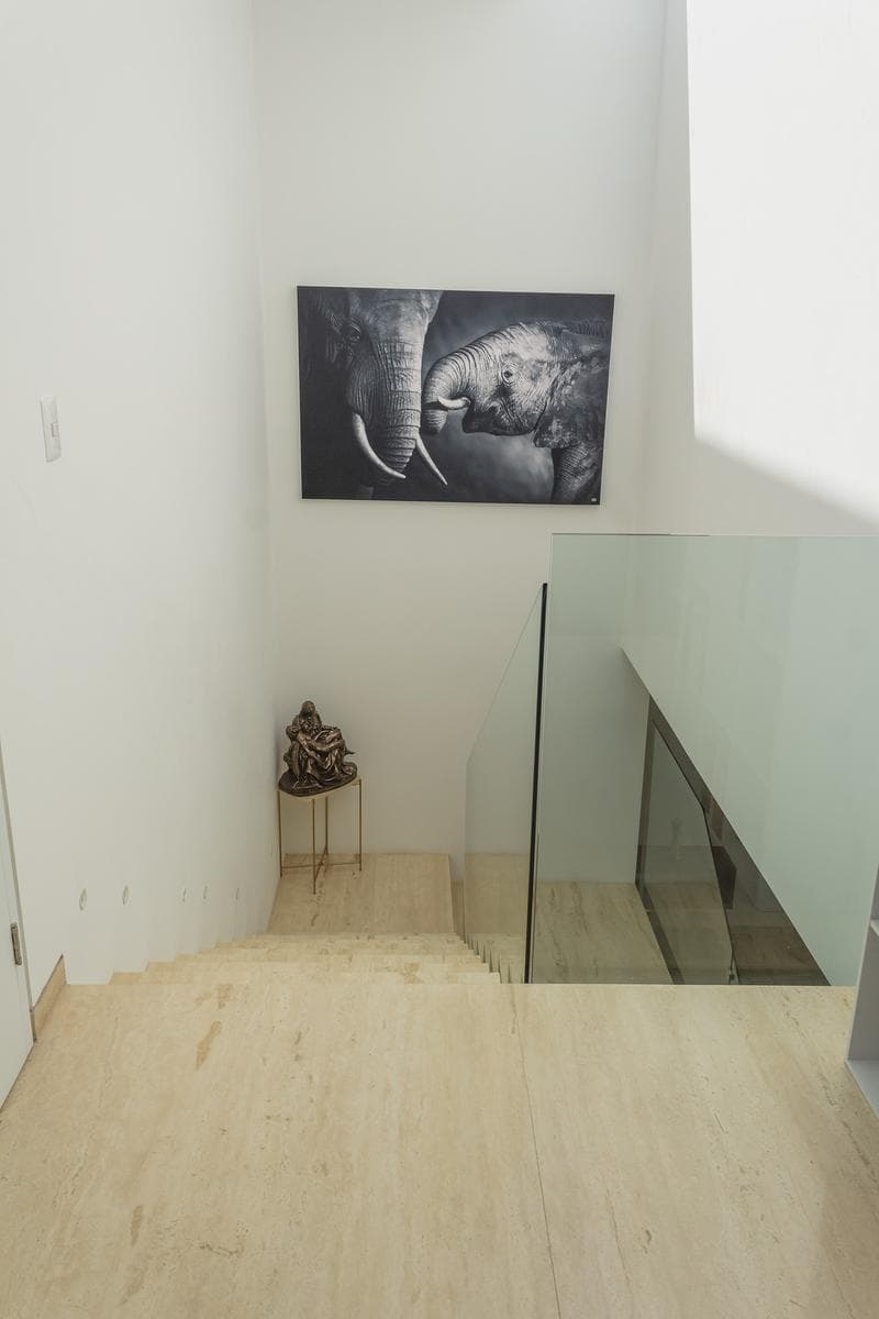BEAUTIFUL HOUSE IN CLUSTER 10 10 10, LOMAS DE ANGELOPOLIS, LUXURY FINISHES