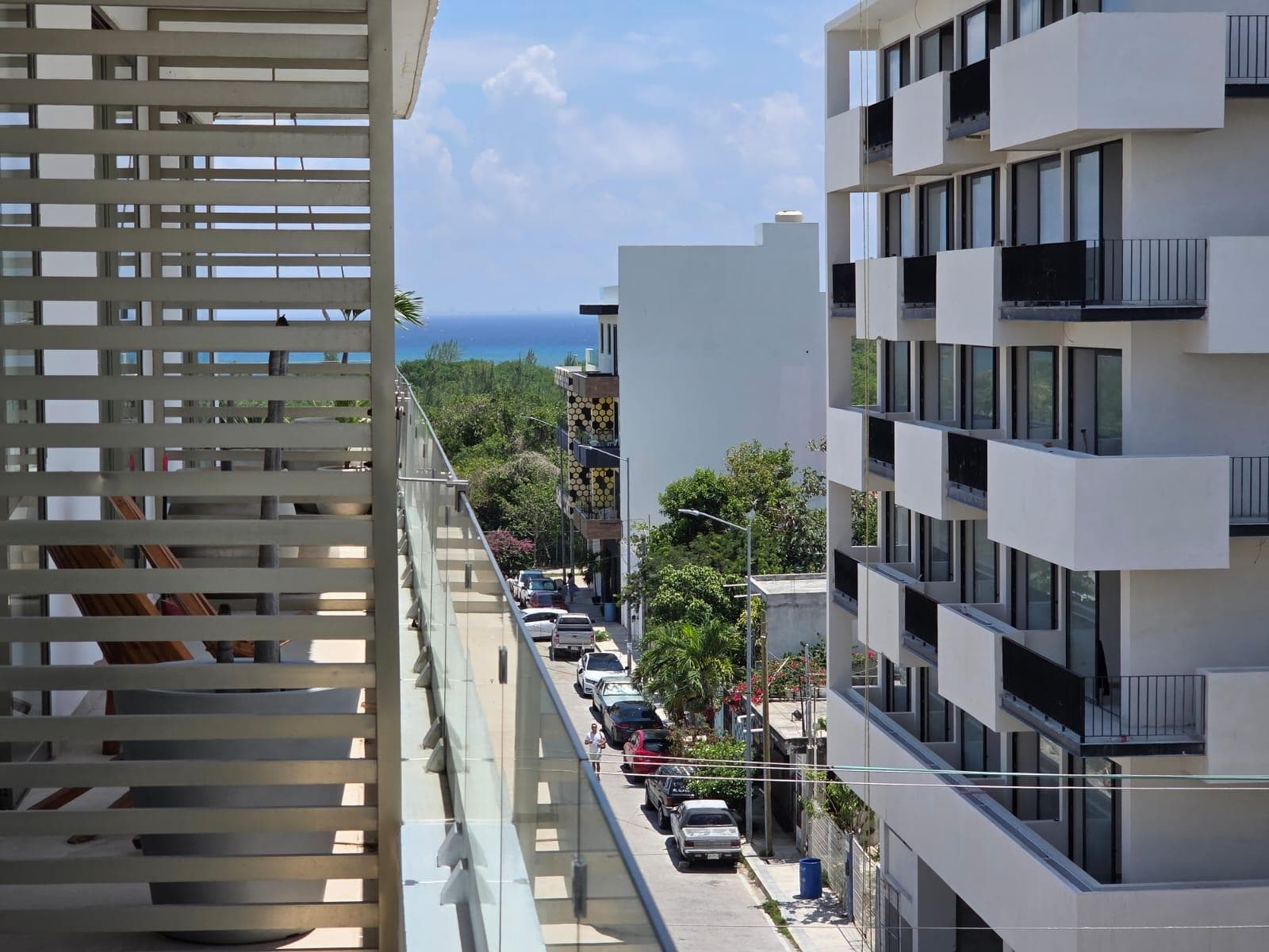 APARTMENT FOR SALE JUST STEPS FROM FIFTH AVENUE IN PLAYA DEL CARMEN