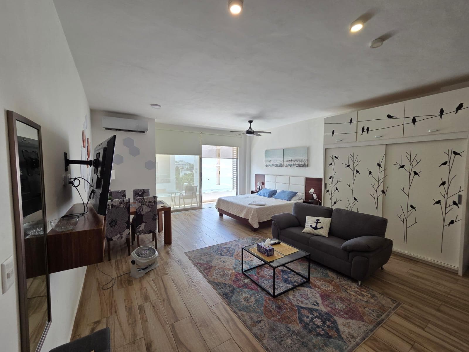 APARTMENT FOR SALE JUST STEPS FROM FIFTH AVENUE IN PLAYA DEL CARMEN