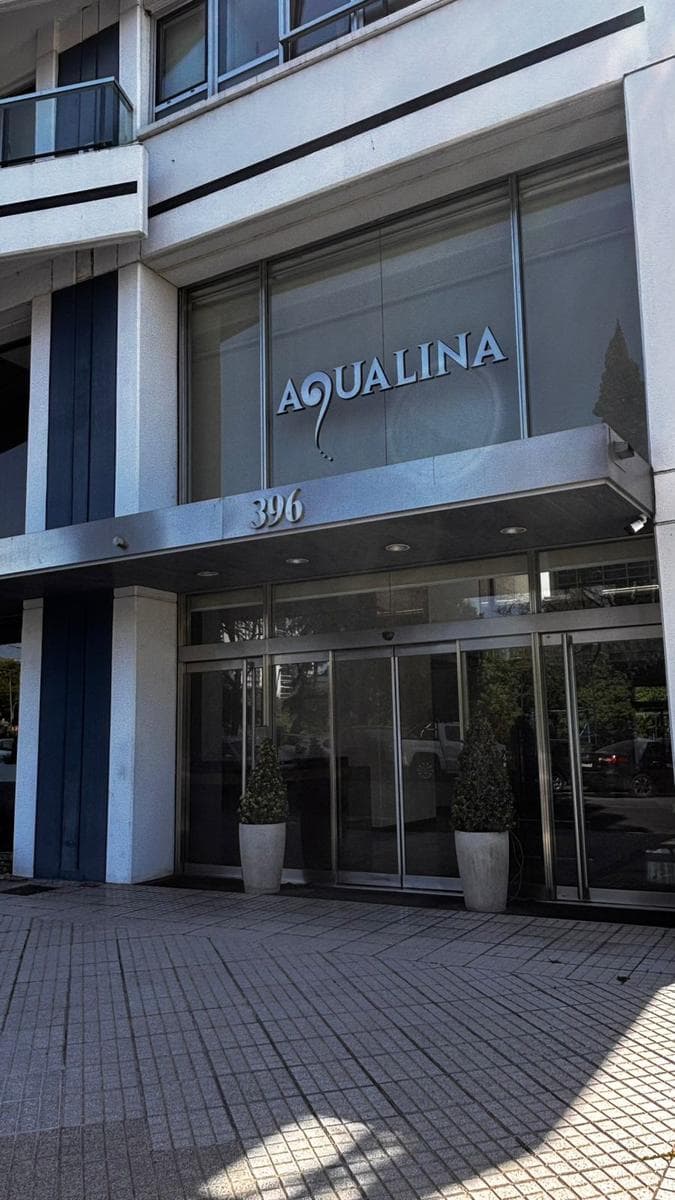EXCLUSIVE 3-BEDROOM PREMIUM APARTMENT - AQUALINA TOWER