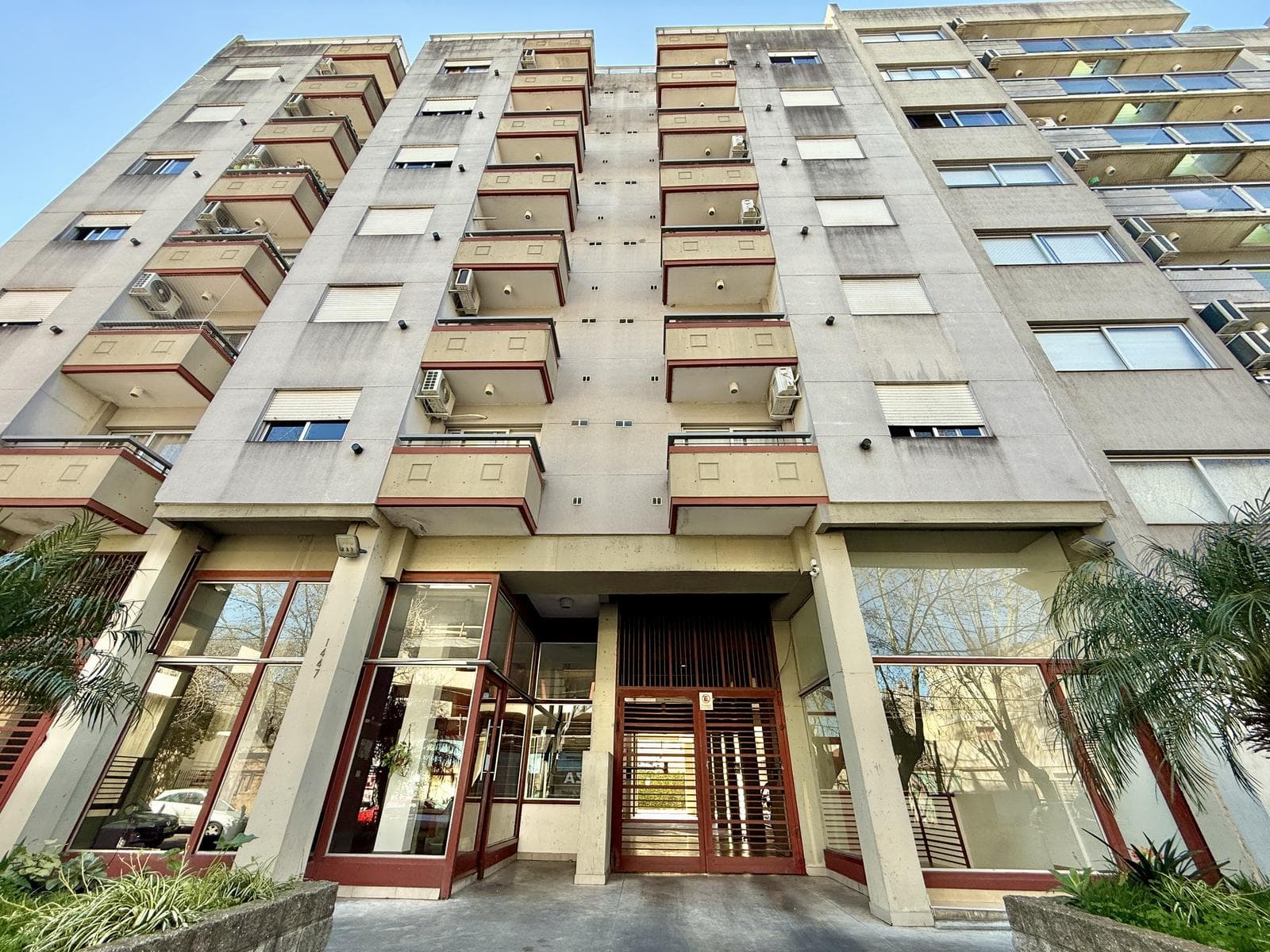 2-room apartment with separate kitchen and en suite bedroom, eligible for financing, in Morón Sur