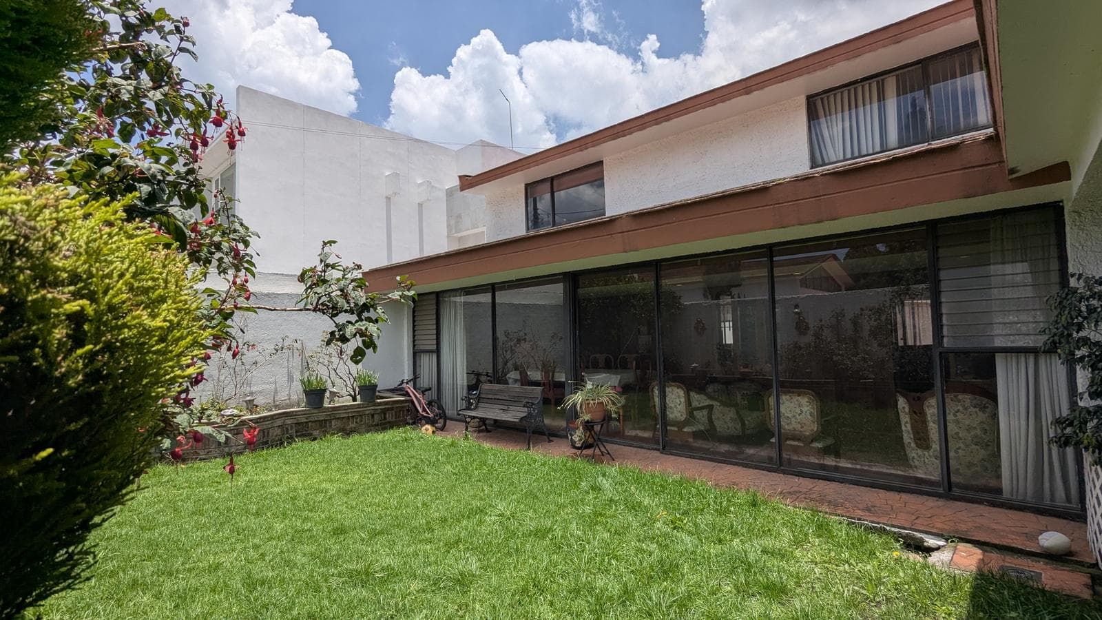 HOUSE FOR SALE IN THE COLON RESIDENTIAL COMPLEX IN TOLUCA