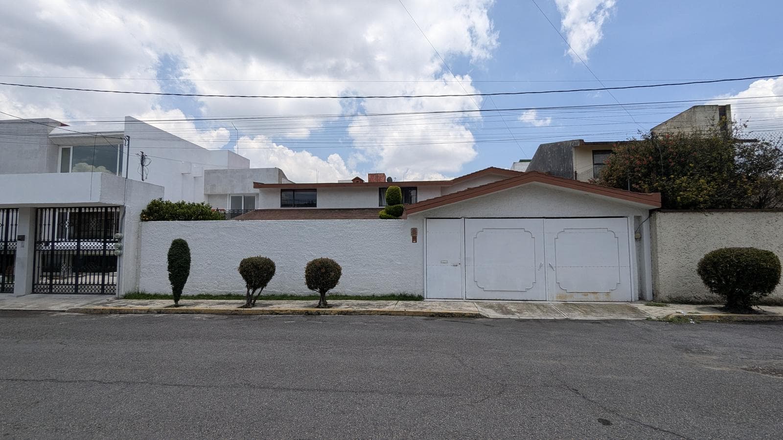 HOUSE FOR SALE IN THE COLON RESIDENTIAL COMPLEX IN TOLUCA
