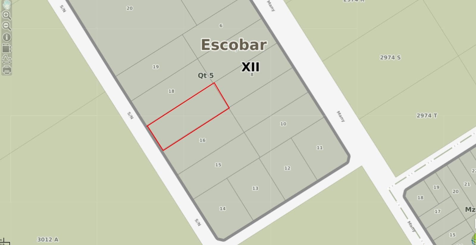 House for Sale in El Cazador: Loft-Style Home with a Large Park and Pool, in the Los Pájaros Neighborhood.