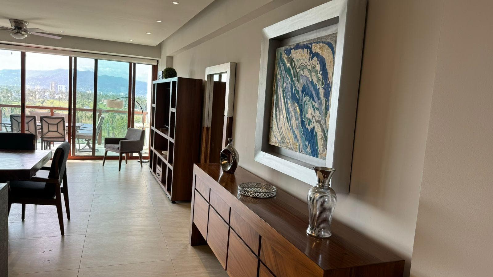 FOR SALE: BEAUTIFUL APARTMENT IN THE DIAMANTE AREA OF ACAPULCO, 300 METERS FROM THE BEACH, WITH LUXURY AMENITIES