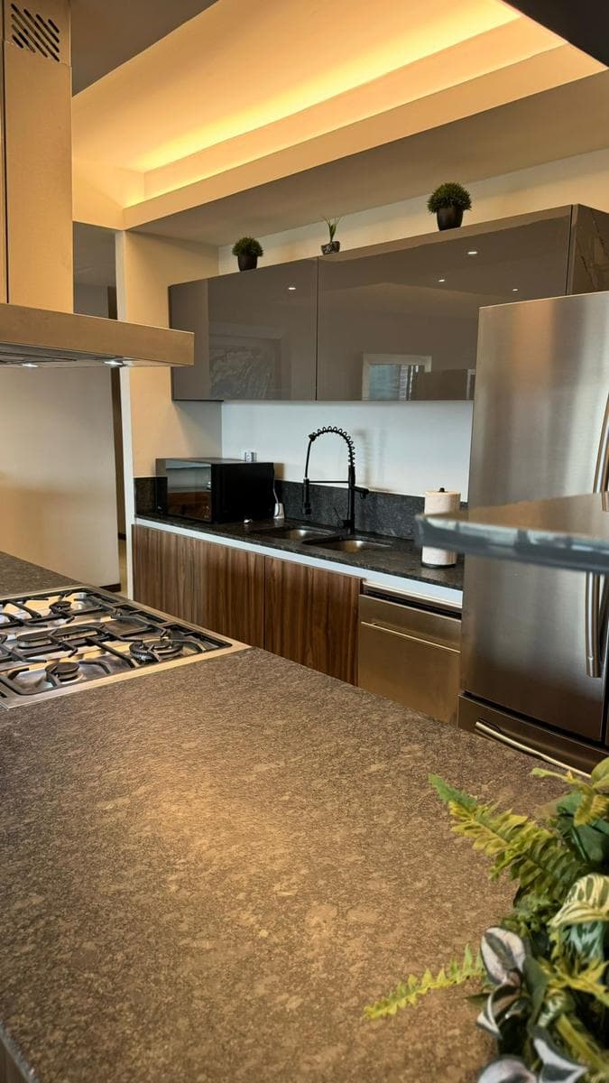 FOR SALE: BEAUTIFUL APARTMENT IN THE DIAMANTE AREA OF ACAPULCO, 300 METERS FROM THE BEACH, WITH LUXURY AMENITIES