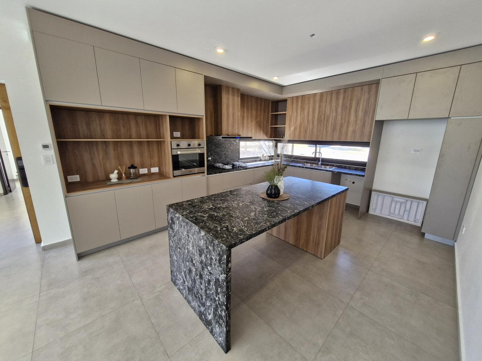 HOUSE FOR SALE - LAS CAÑITAS - 3 BEDROOMS - 188 M2 INDOOR AREA / 553 M2 LOT SIZE