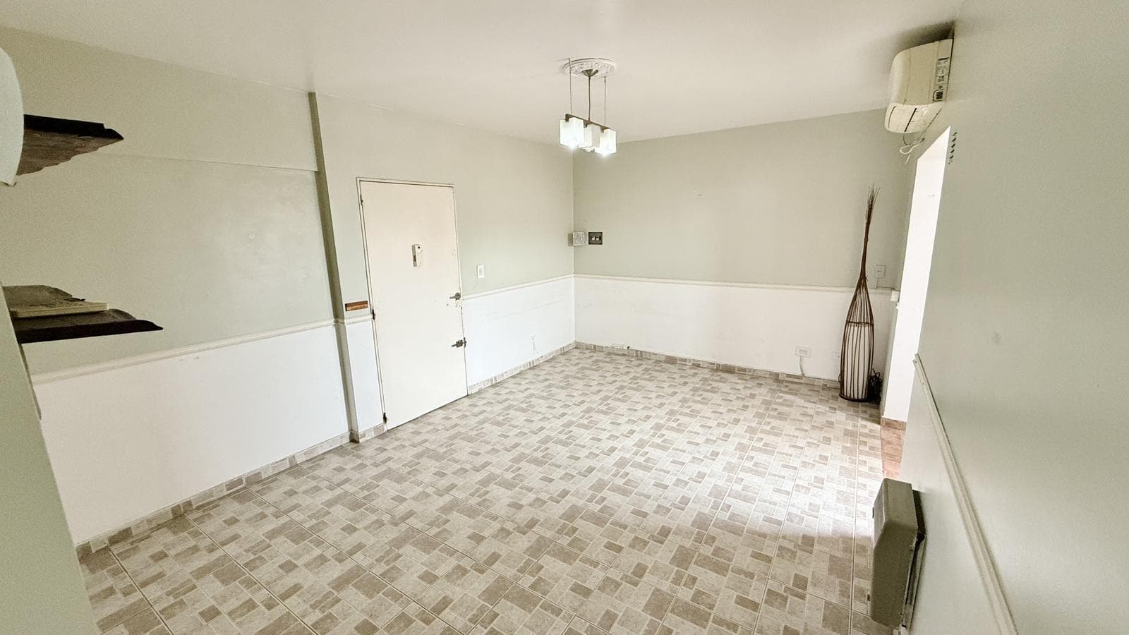 3-room apartment for sale on a high floor in the Samore neighborhood of Villa Lugano