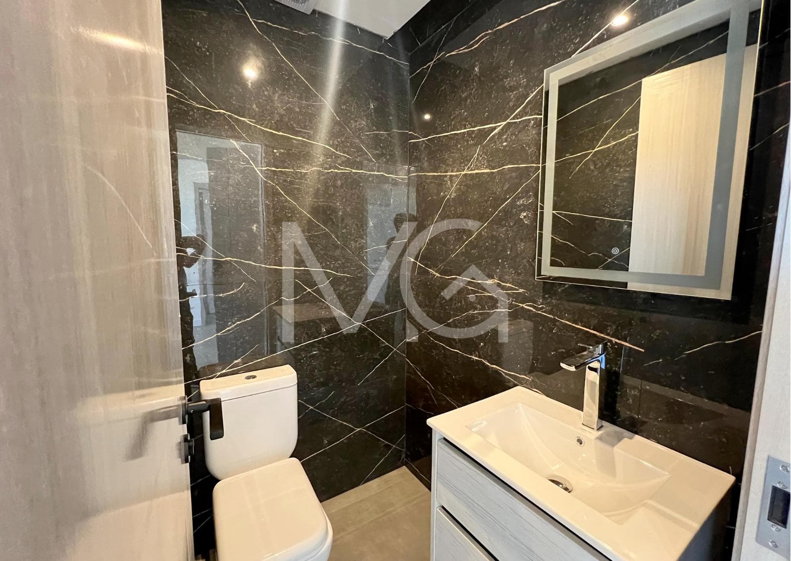 2-Room Apartment for Sale in Canning